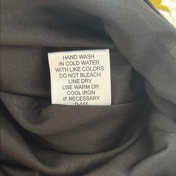 Full Length Dress with Funky Design - Picture 5 of 5